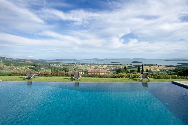 Villa Lago in Tuscany