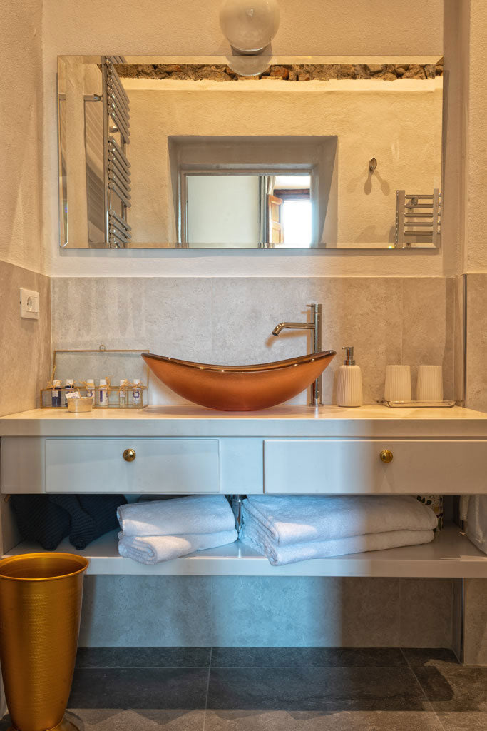 CentoOtto - Villa in Panzano sleeps up to 10 in 5 bedrooms, 5 bathrooms