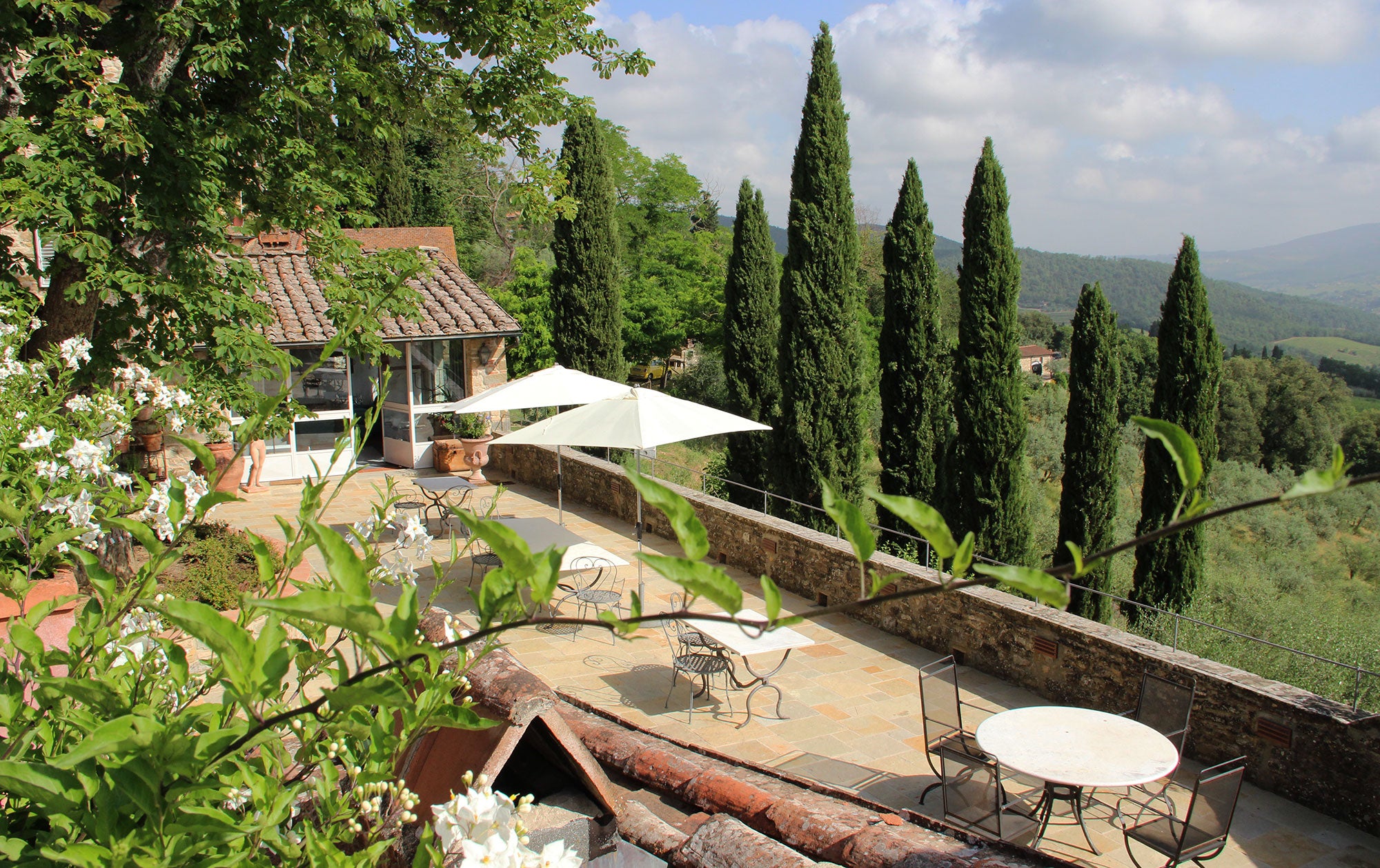 CentoOtto - Villa in Panzano sleeps up to 10 in 5 bedrooms, 5 bathrooms
