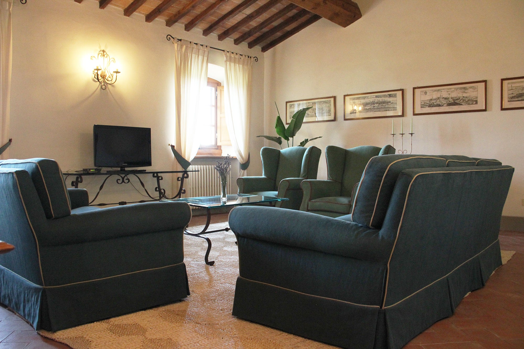 Venti  - Chianti wine estate - sleeps up to 8