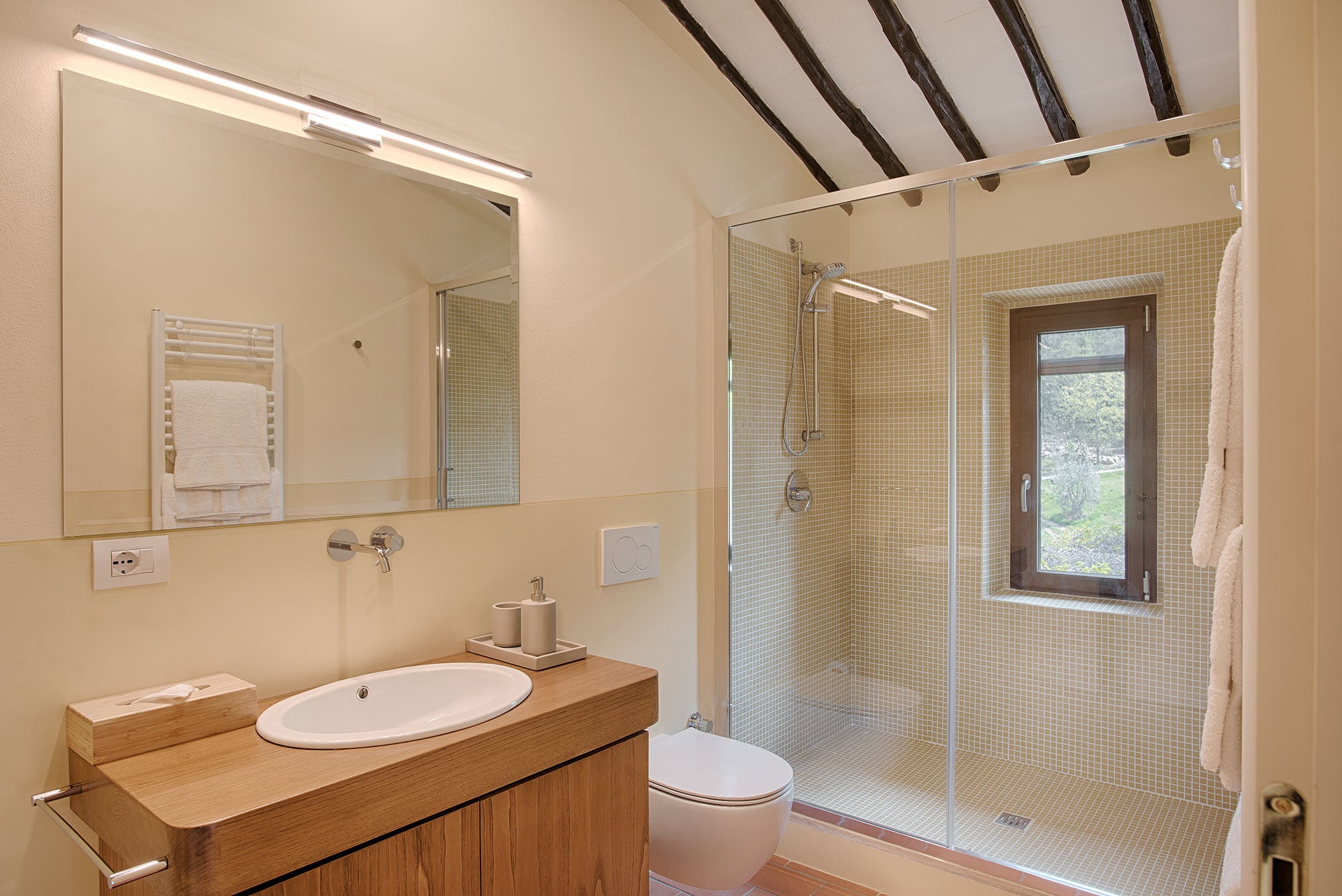 CentoQuarantaSette - Chianti villa - sleeps up to 12 - a/c
