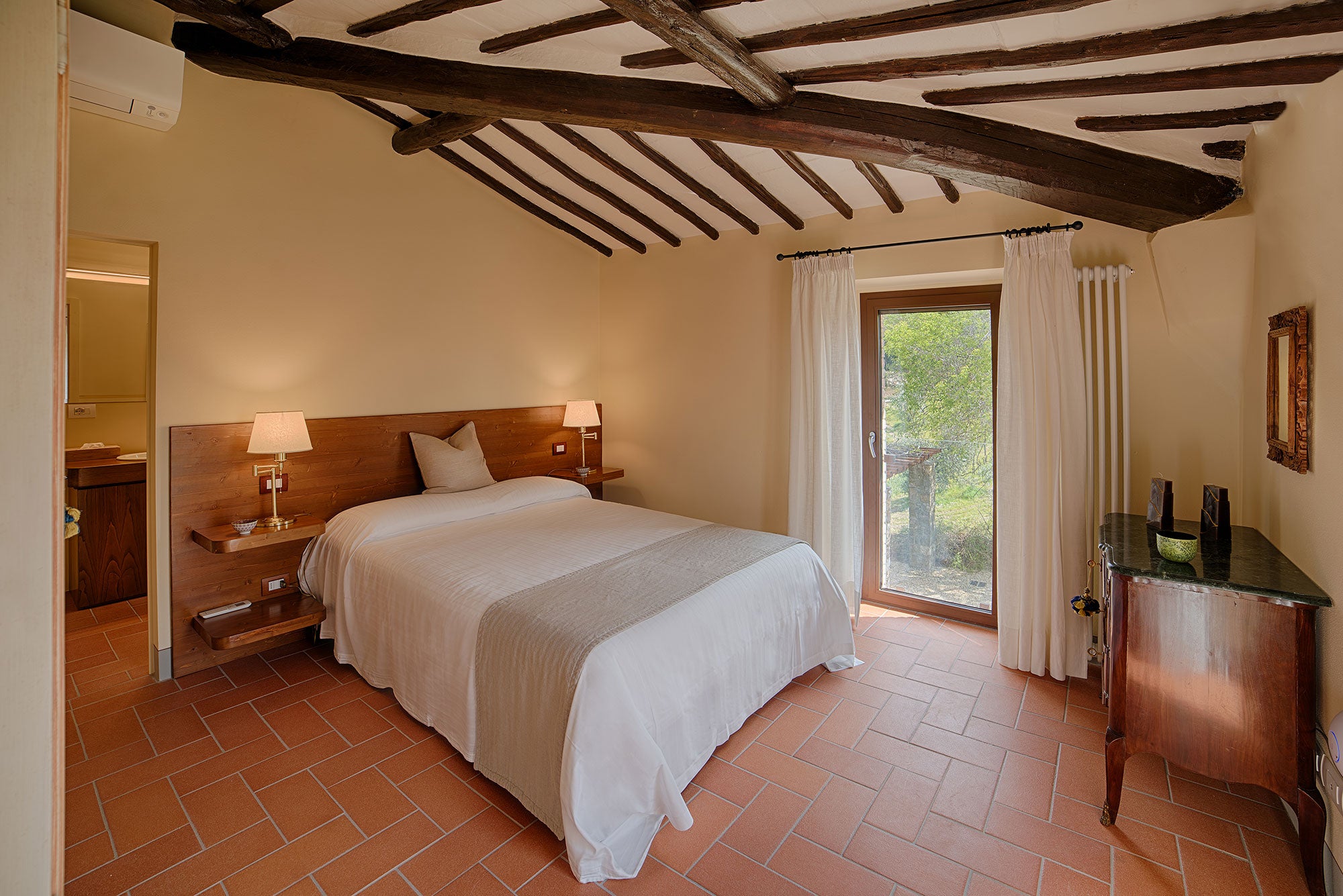 CentoQuarantaSette - Chianti villa - sleeps up to 12 - a/c
