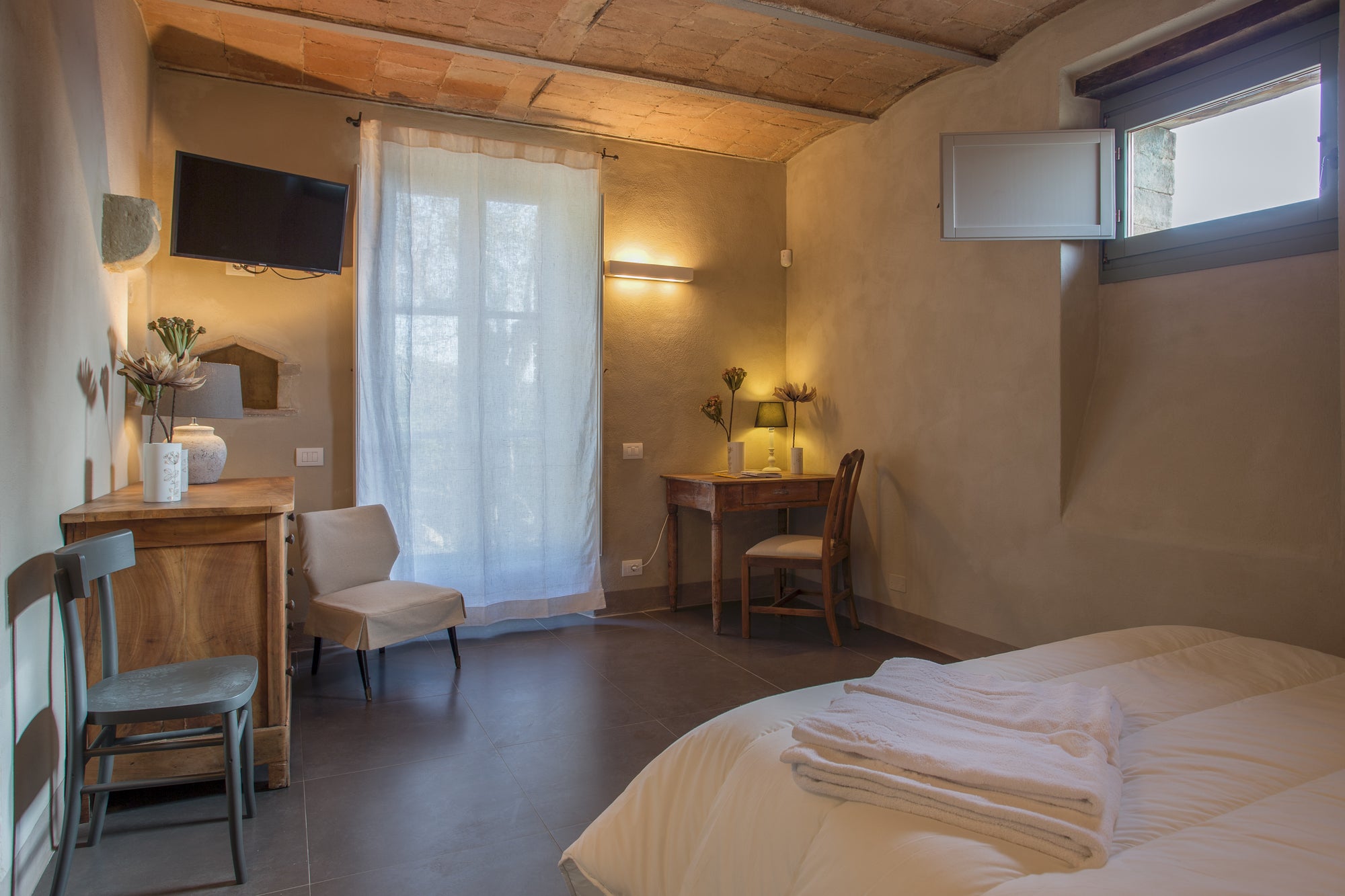 Villa Colona - 4 bedrooms, 4 bathrooms  sleeps up to 7
