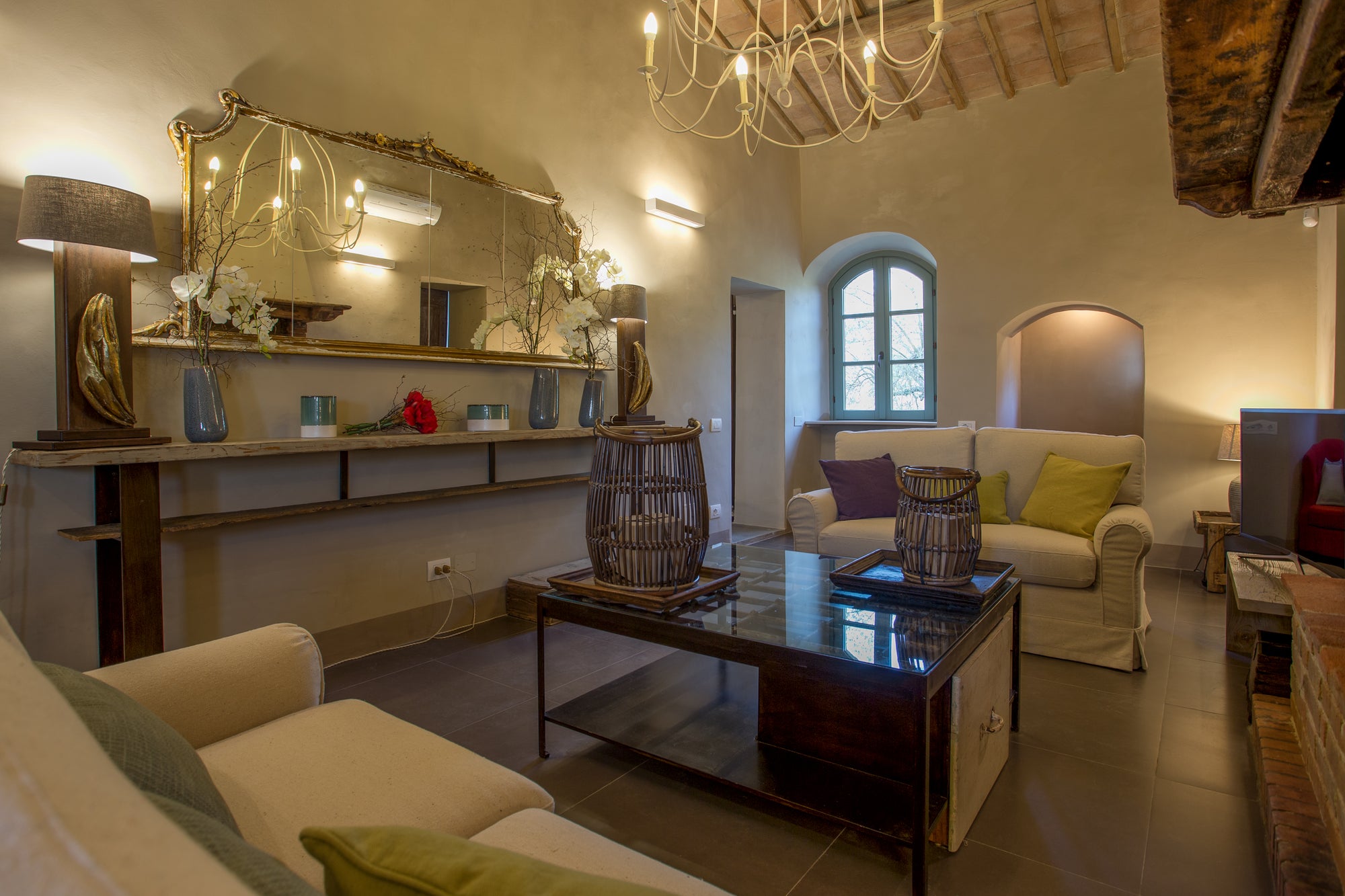 Villa Colona - 4 bedrooms, 4 bathrooms  sleeps up to 7