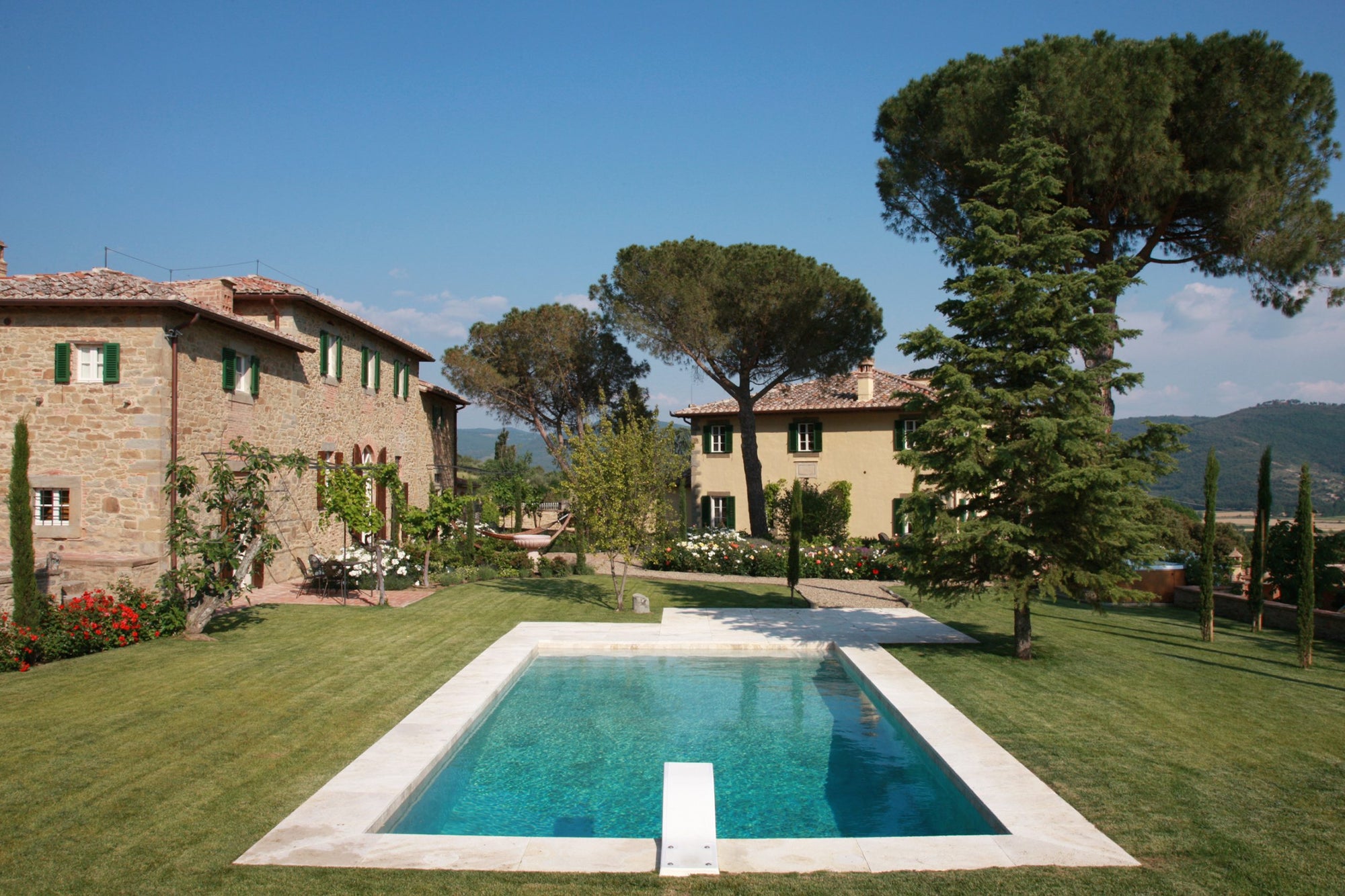luxury villa by Cortona, with pool