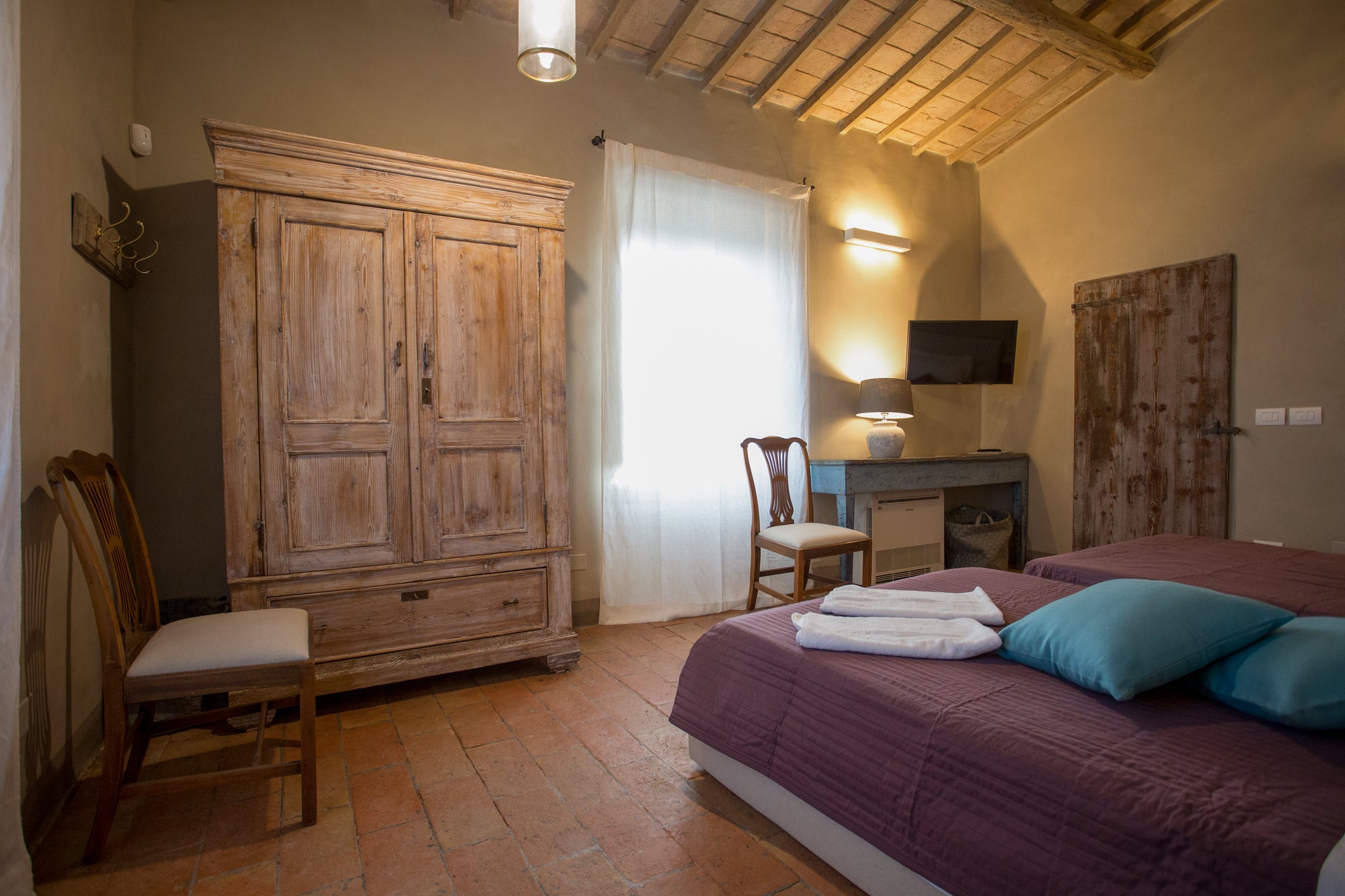 Villa Colona - 4 bedrooms, 4 bathrooms  sleeps up to 7