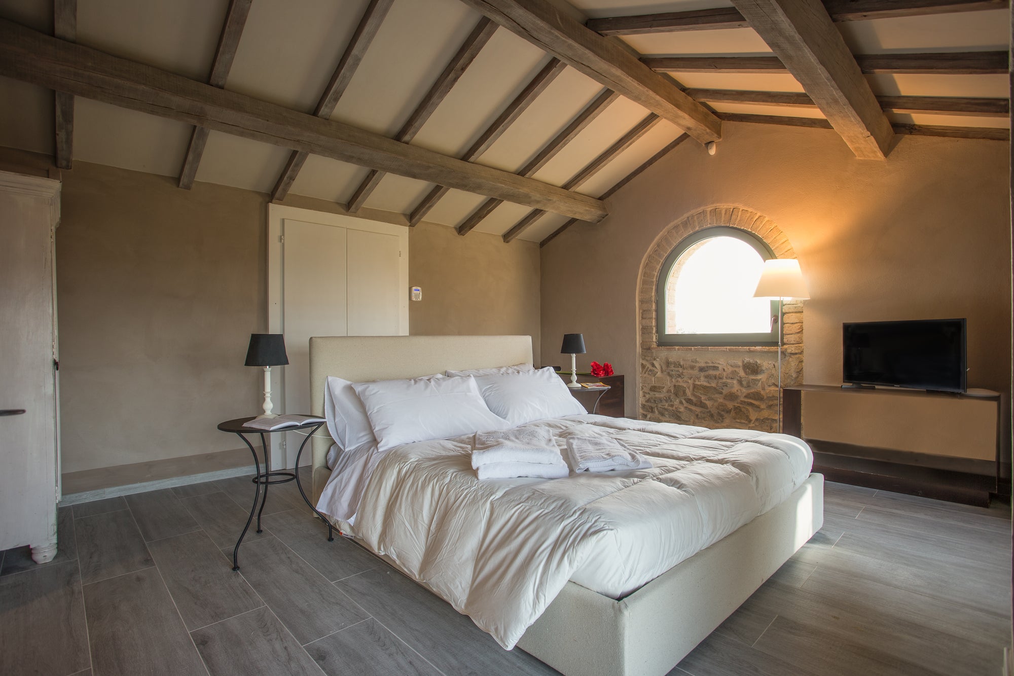 Villa Colona - 4 bedrooms, 4 bathrooms  sleeps up to 7
