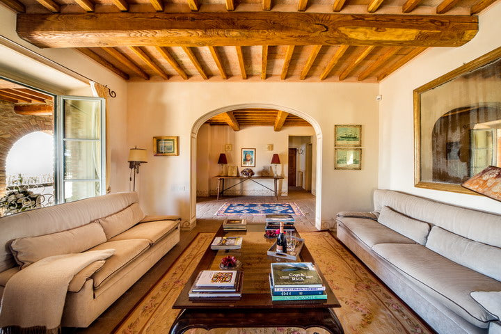Villa Lago - Cortona villa sleeps up to 14