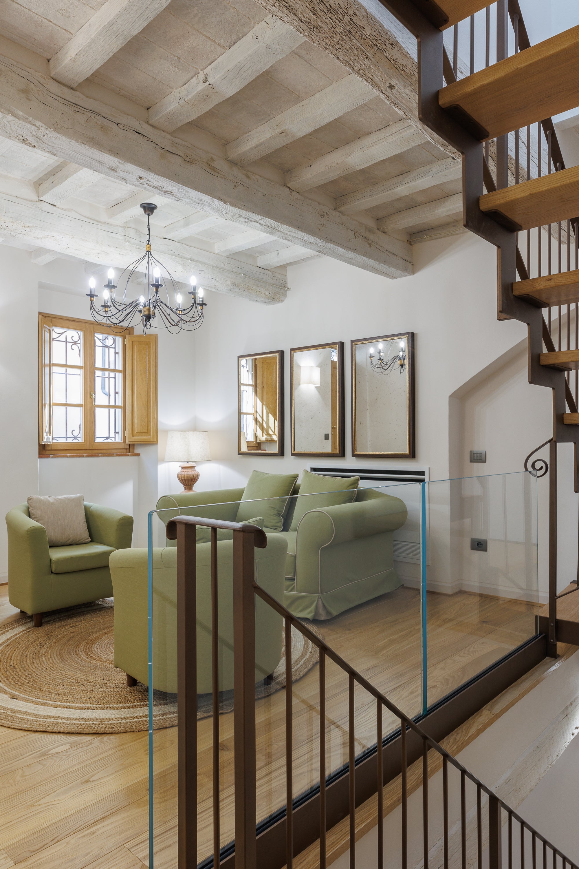 Tramonto Vista - Cortona centre, sleeps 6 3 bedrooms 3 bathroom