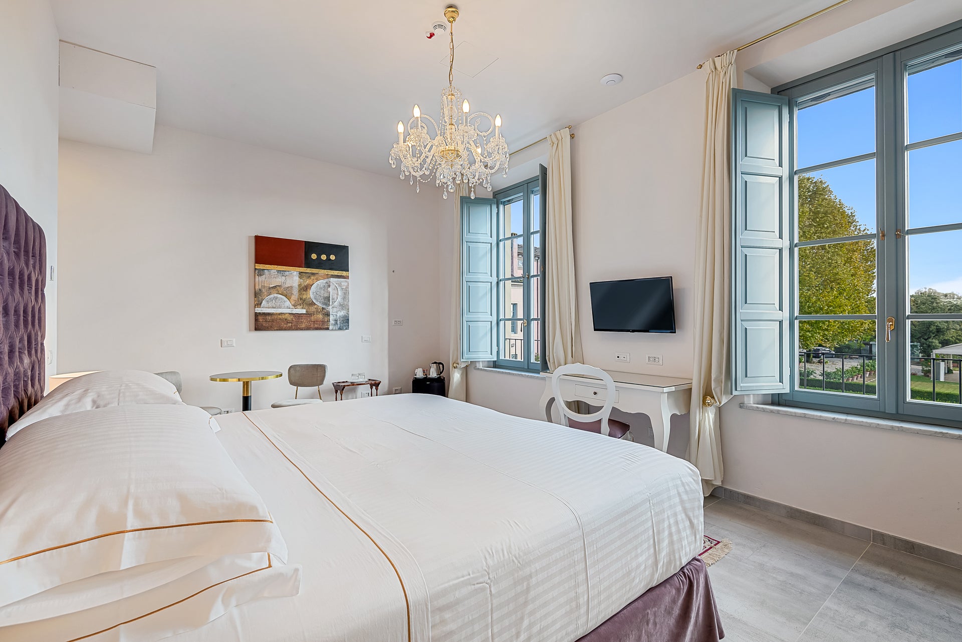 Villa Rosa di Daniela - lovely Lucca villa  - 16 bedrooms - sleeps up to 32