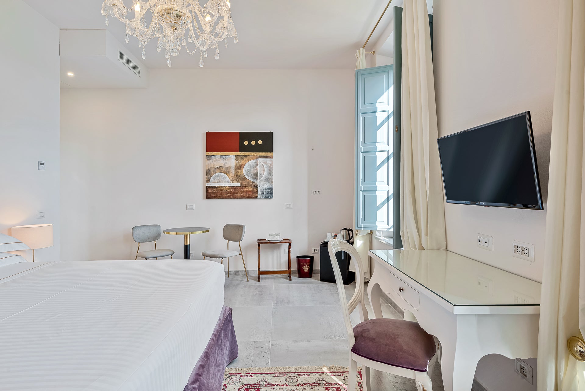 Villa Rosa di Daniela - lovely Lucca villa  - 16 bedrooms - sleeps up to 32