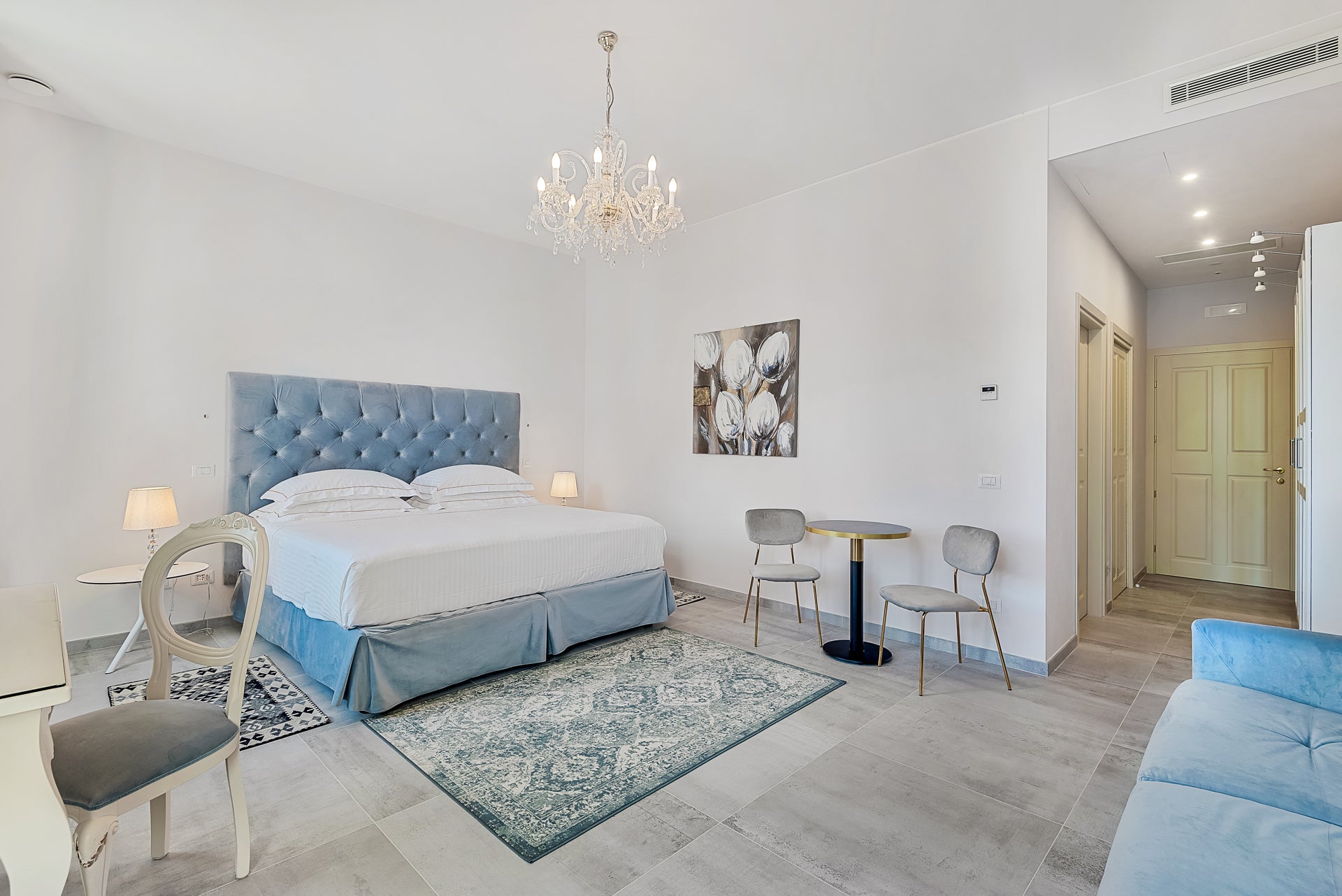 Villa Rosa di Daniela - lovely Lucca villa  - 16 bedrooms - sleeps up to 32