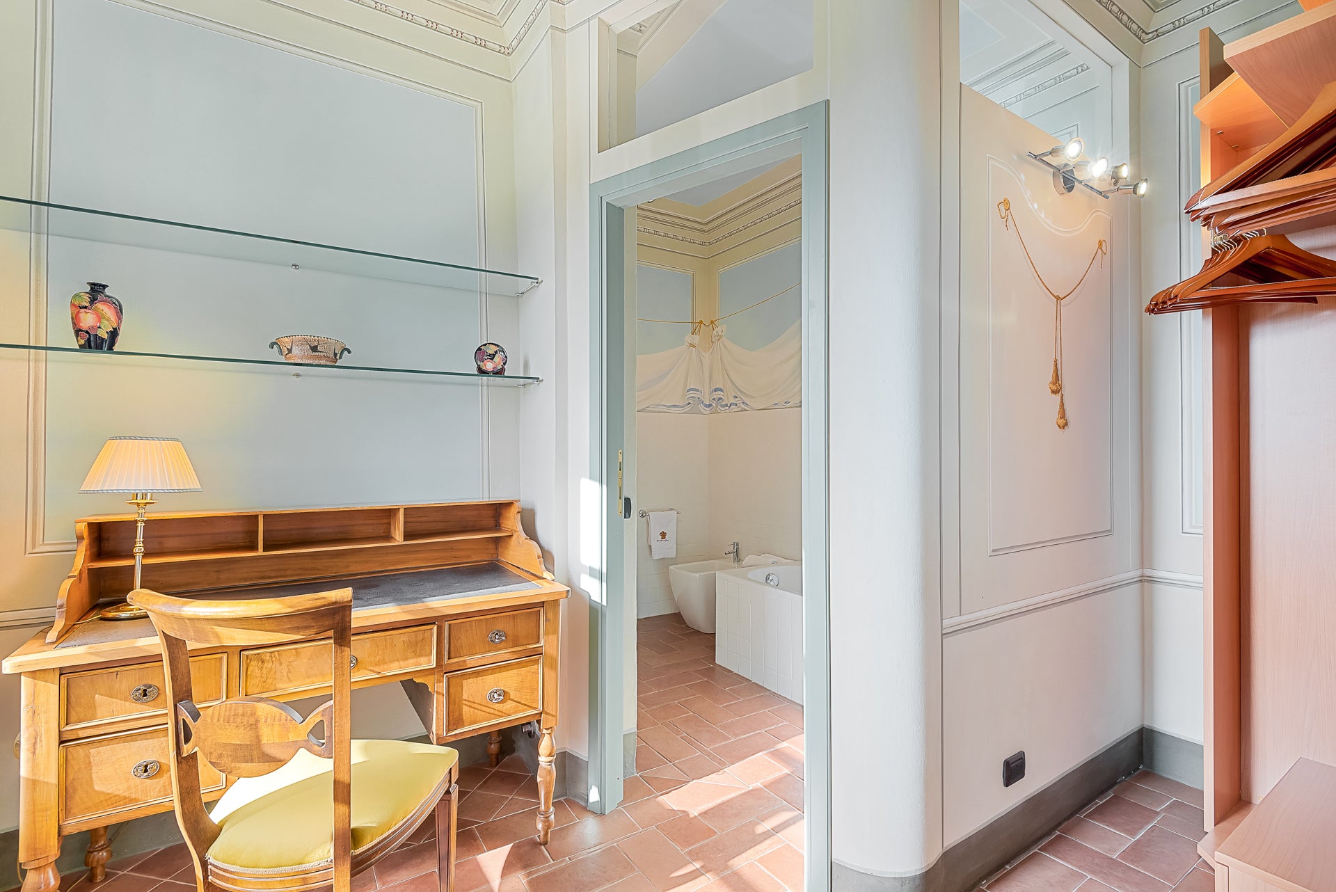 Villa Rosa di Daniela - lovely Lucca villa  - 16 bedrooms - sleeps up to 32