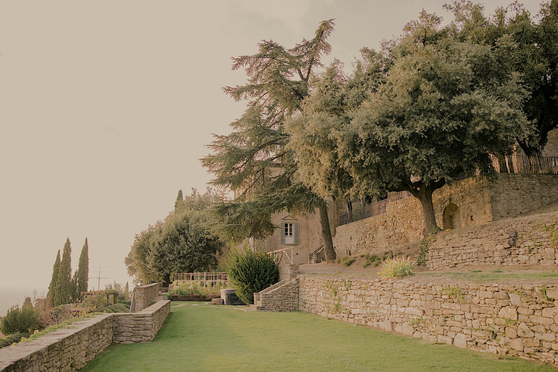 Palazzo Cortona - luxury villa in town, 7 bedrooms, 7 bathrooms