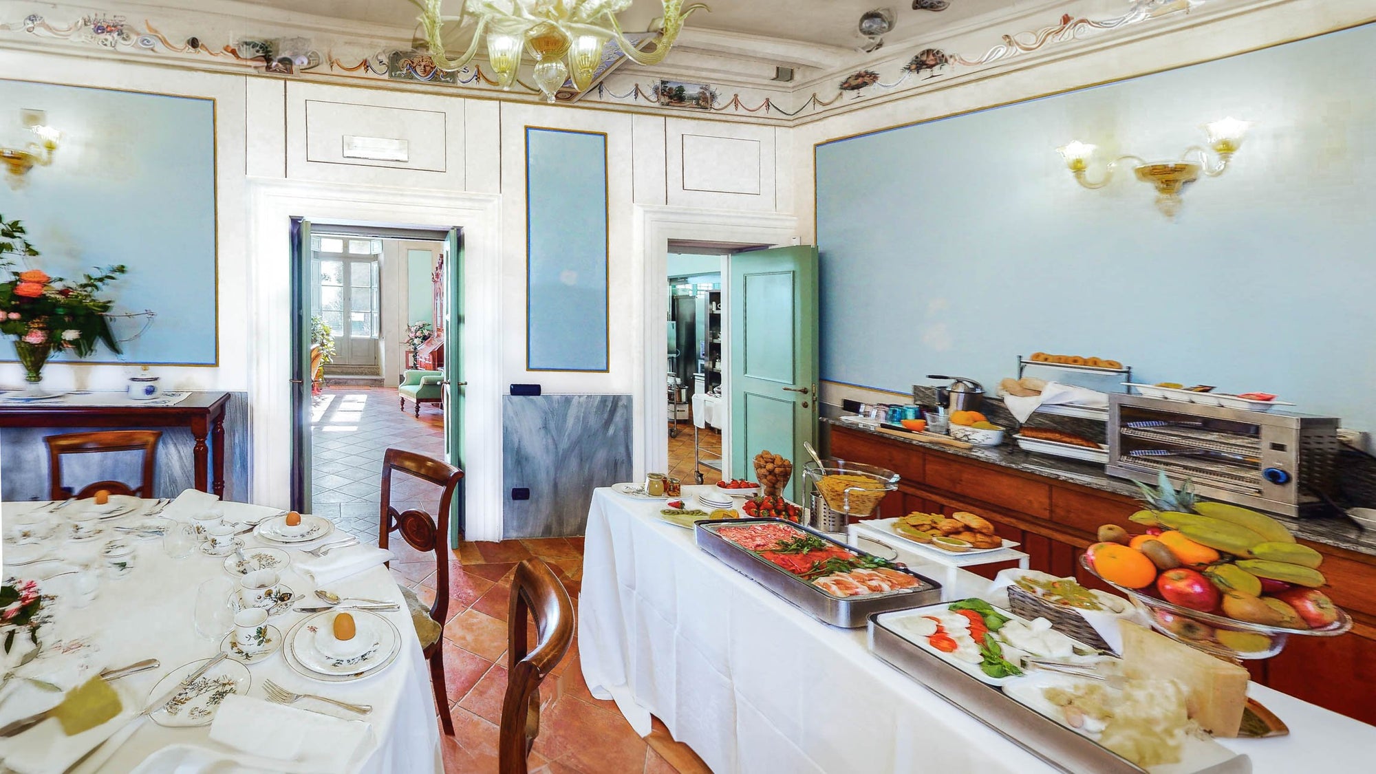 Villa Rosa di Daniela - lovely Lucca villa  - 16 bedrooms - sleeps up to 32
