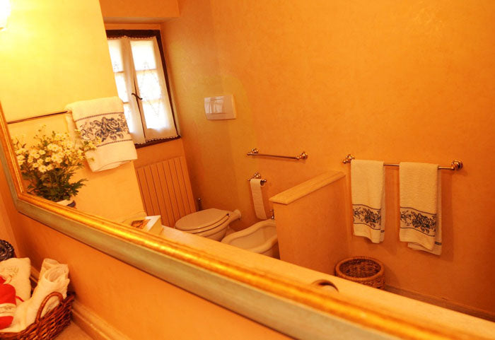 Casa Centoquatro - sleeps 6 add guest house up to 10