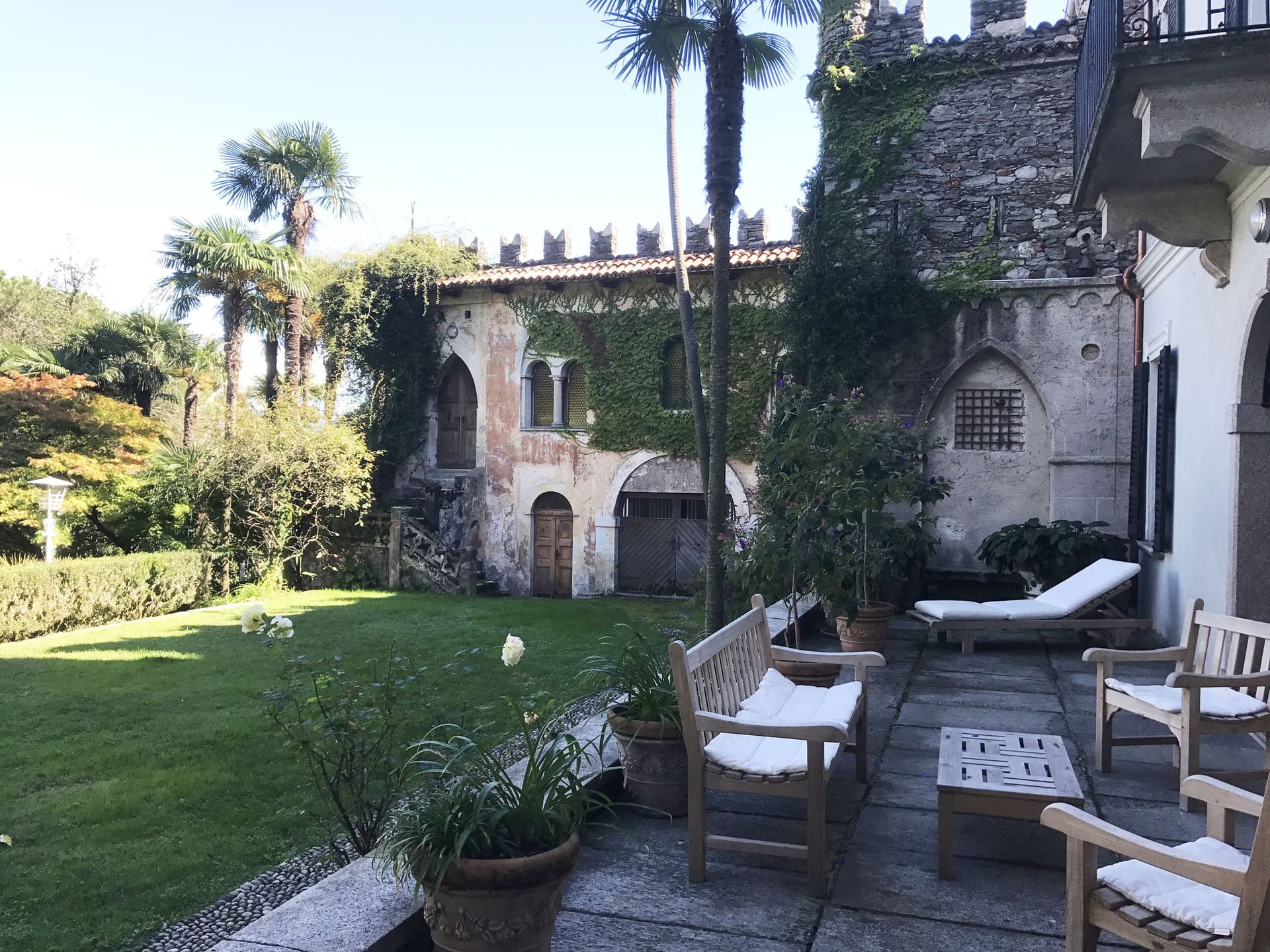 Villa Ghislaine - Lago Maggiore villa sleeps up to 12