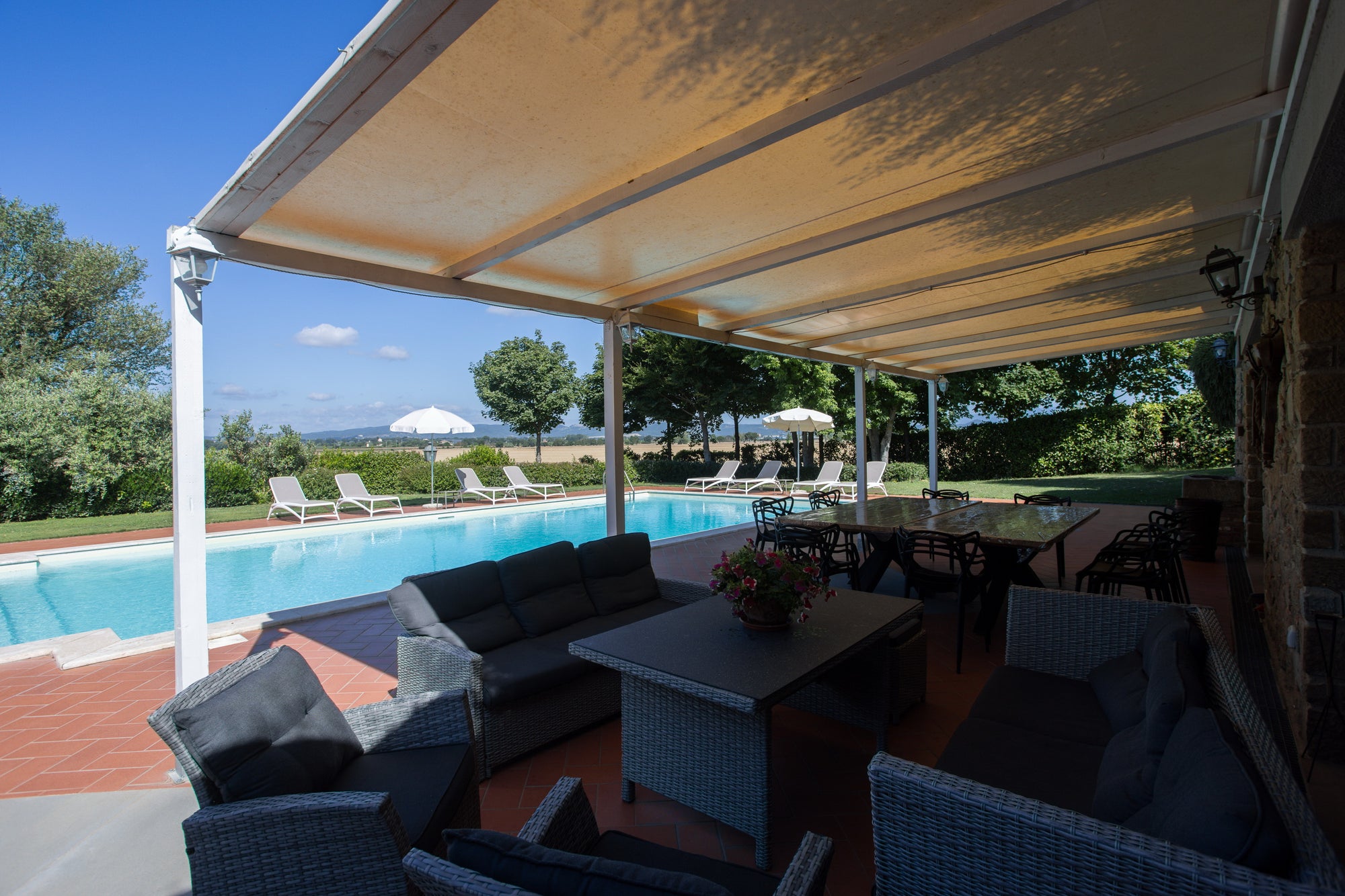 Villa Leona - High end villa near Cortona sleeps 16
