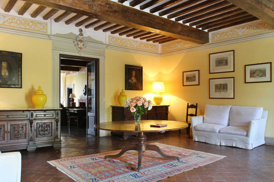 Buonvisi - sleeps up to 16
