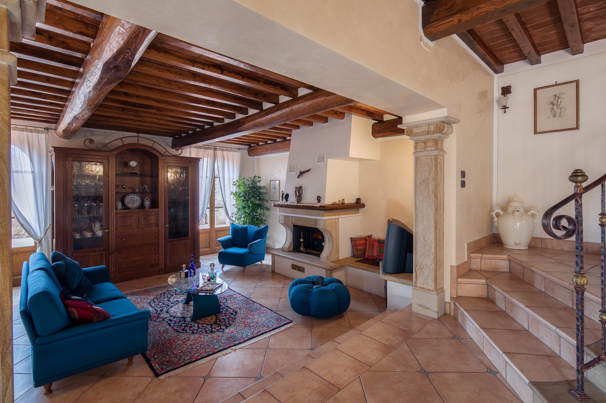 Corte Cortona - villa near Cortona sleeps 8