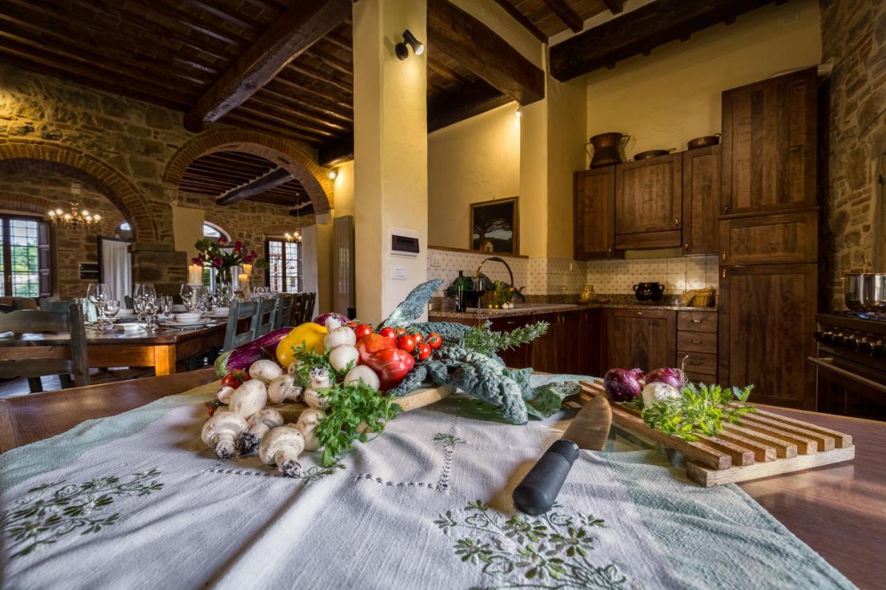 Antico Frantoio  - Sleeps 10, up to 15 with guest house