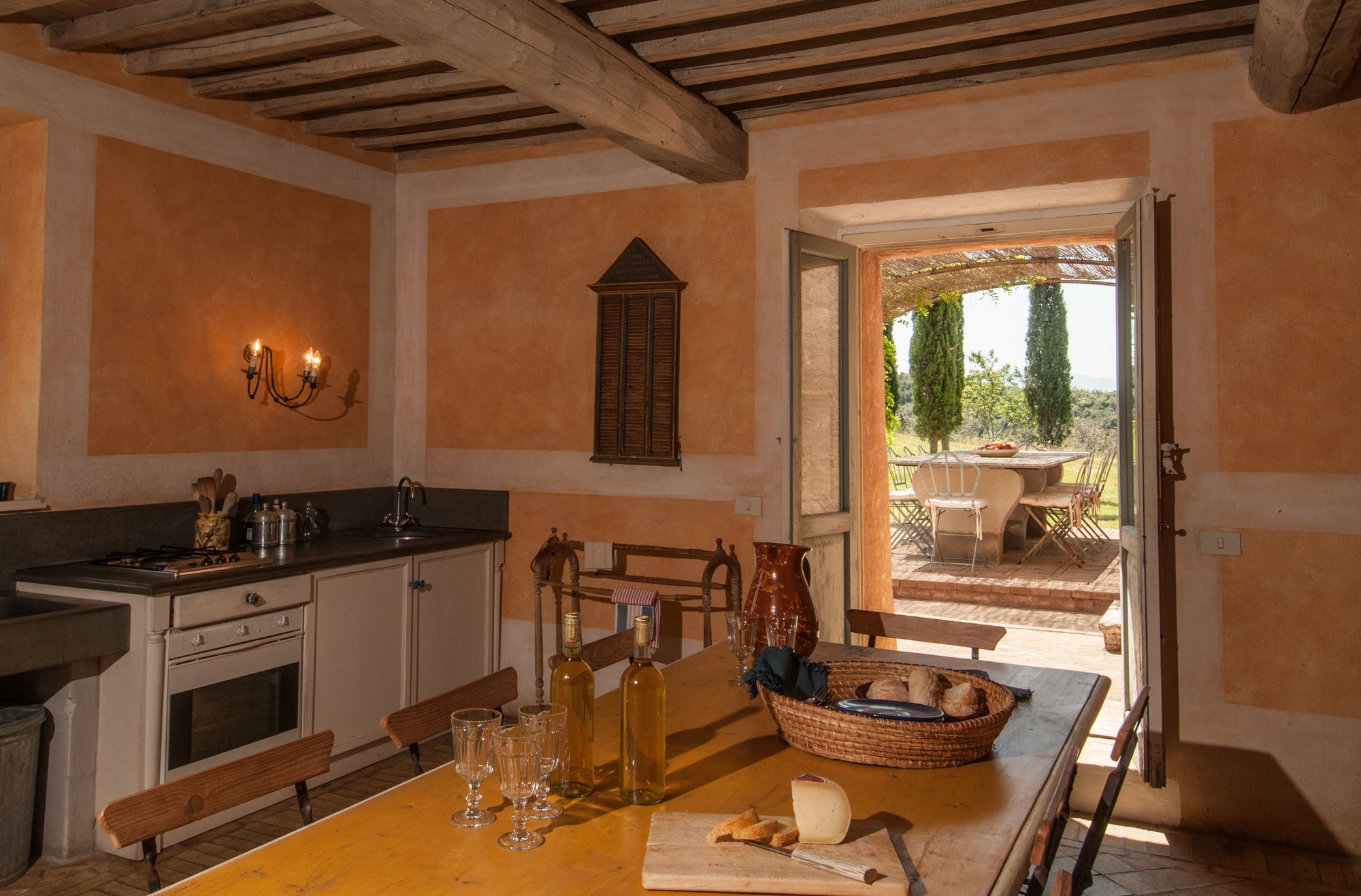 Lavacchio - Tuscan villa sleeps 10 with guest houses up to 18
