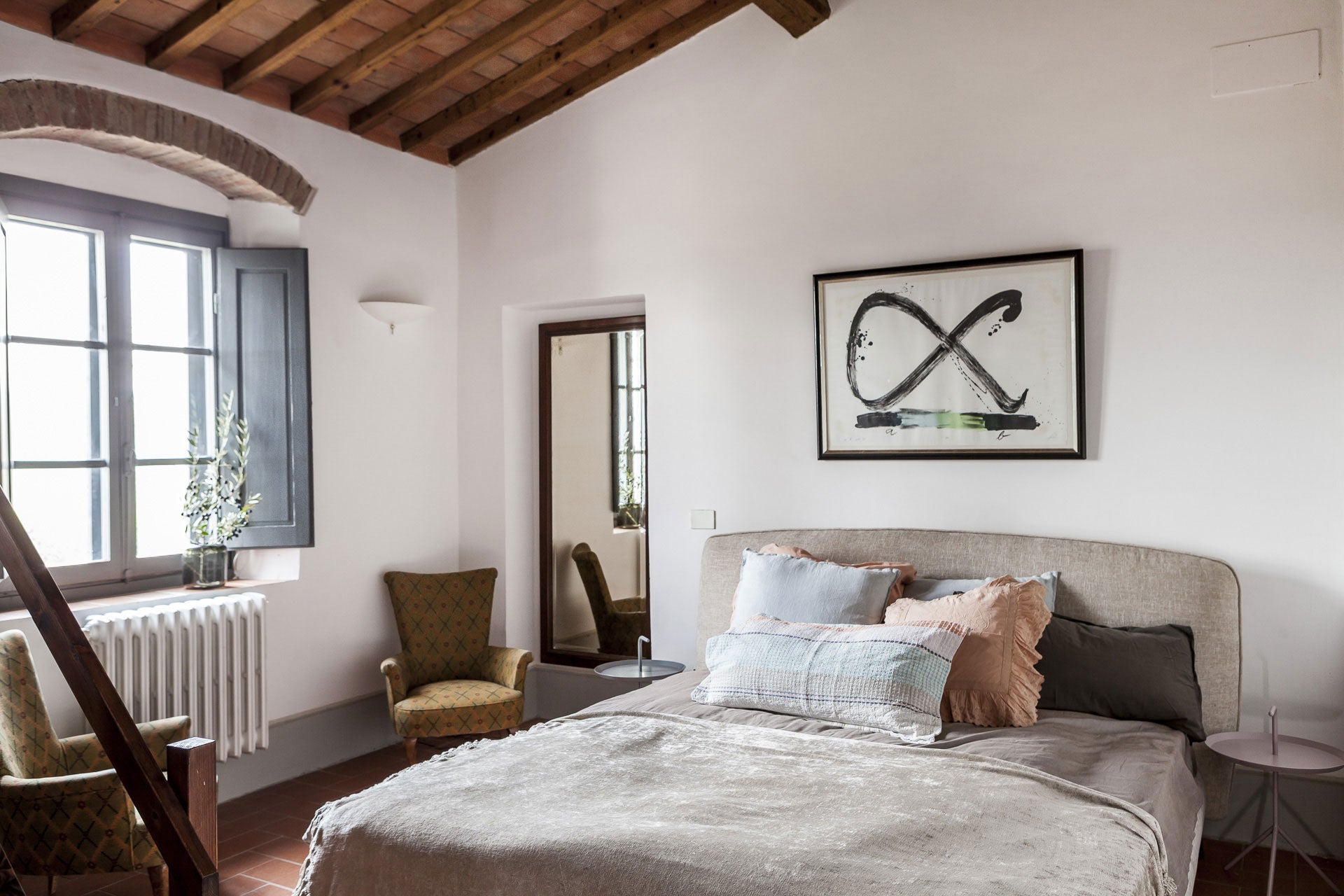 CentoQuarantaQuatro sleep up to 10 villa in Chianti