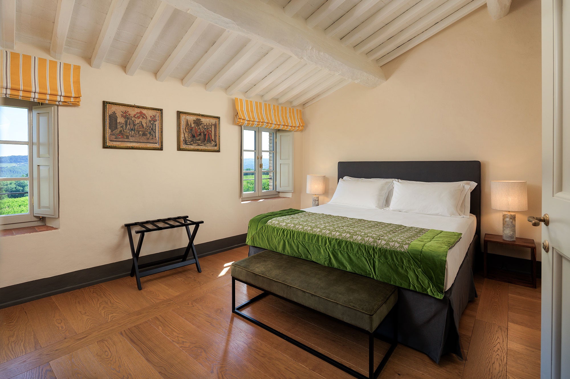 CentoTrentoUno - Villa in Chianti sleeps up to 10