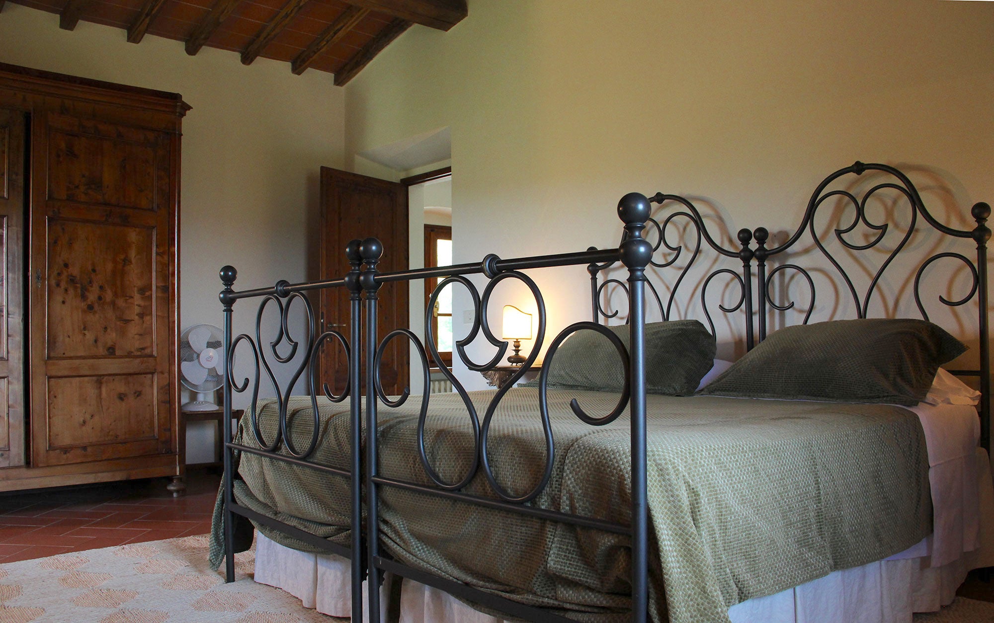 Panzano Vista 18 - Chianti villa sleeps up to 6