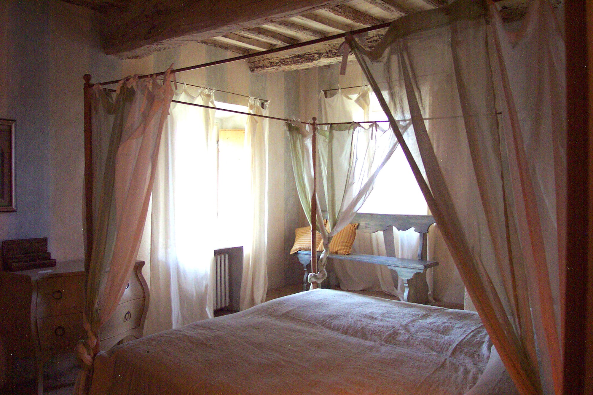 Lavacchio - Tuscan villa sleeps 10 with guest houses up to 18