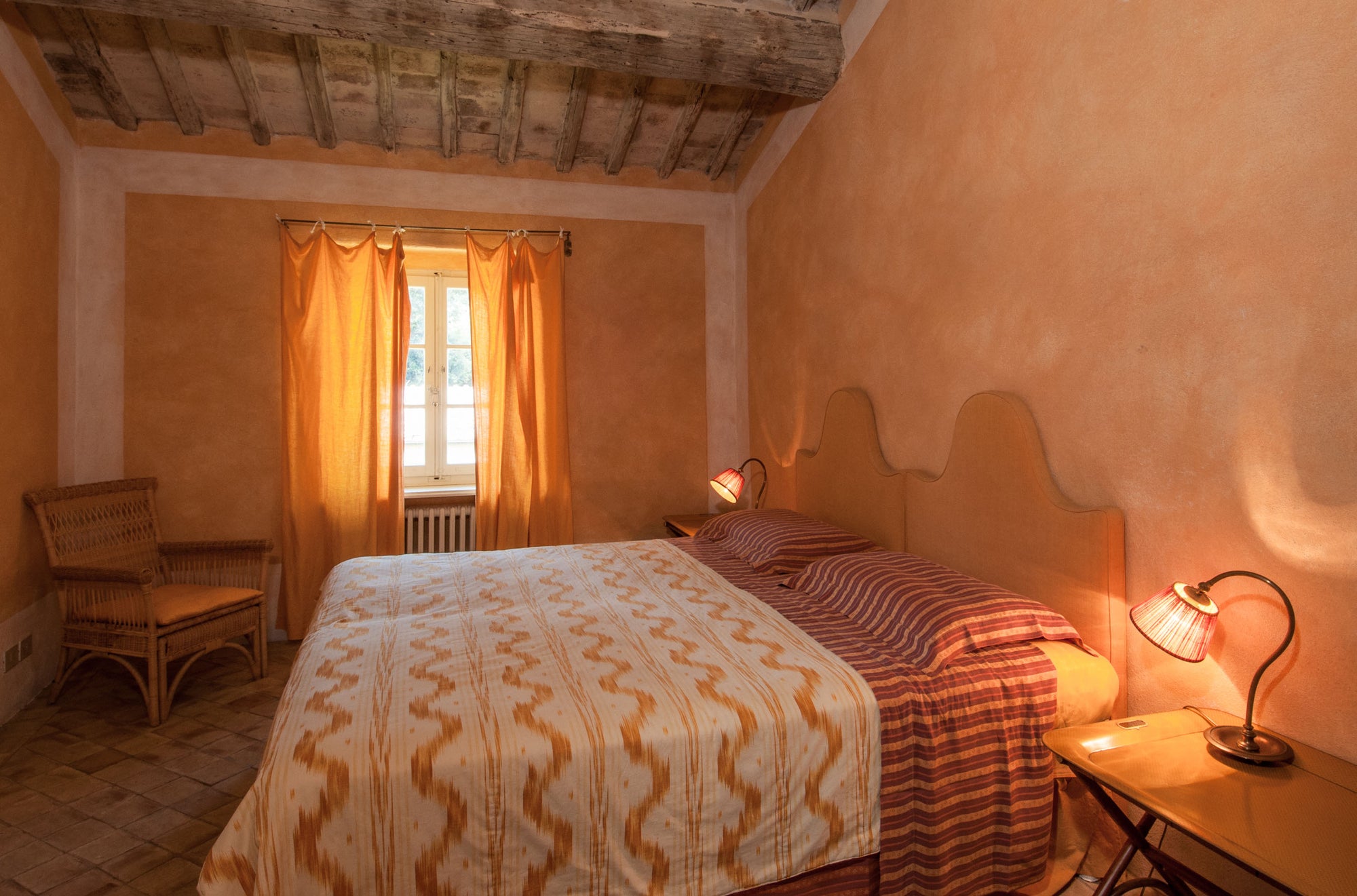 Lavacchio - Tuscan villa sleeps 10 with guest houses up to 18