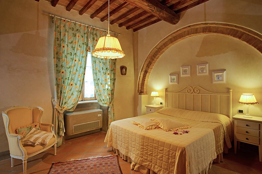 Cavallo Volante - luxury villa sleeps up to 20