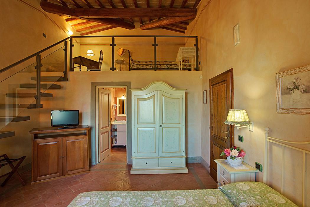 Cavallo Volante - luxury villa sleeps up to 20