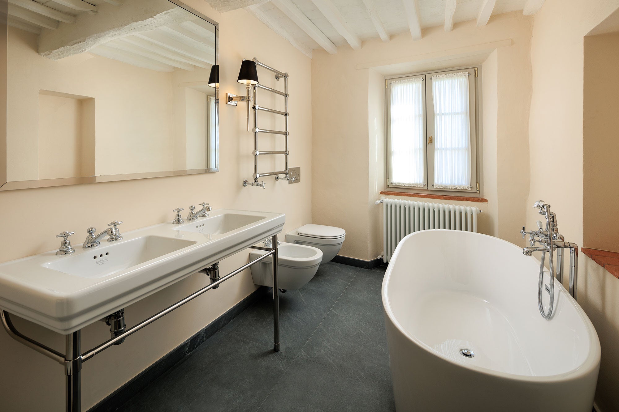 CentoTrentoUno - Villa in Chianti sleeps up to 10