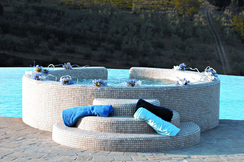 Cavallo Volante - luxury villa sleeps up to 20