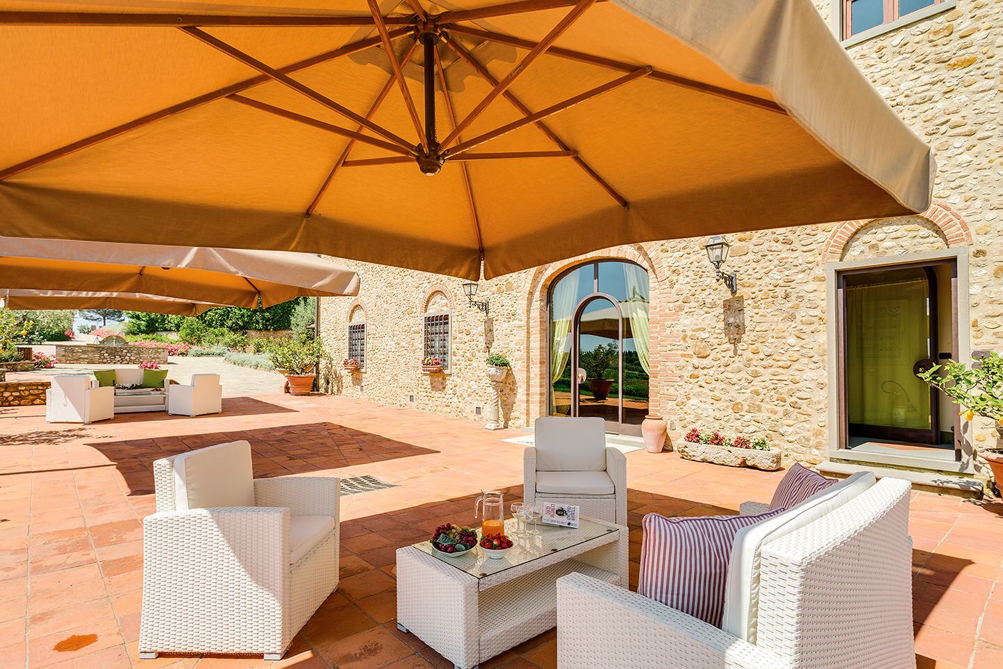 Cavallo Volante - luxury villa sleeps up to 20