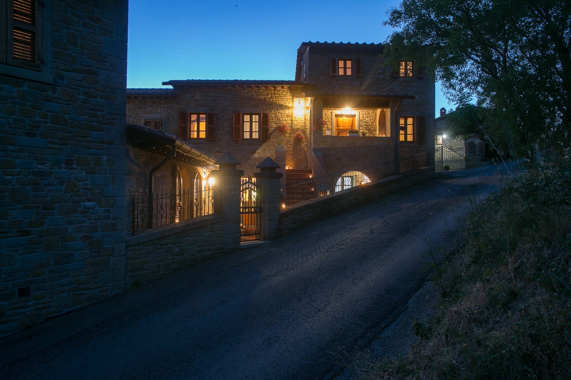 Corte Cortona - villa near Cortona sleeps 8