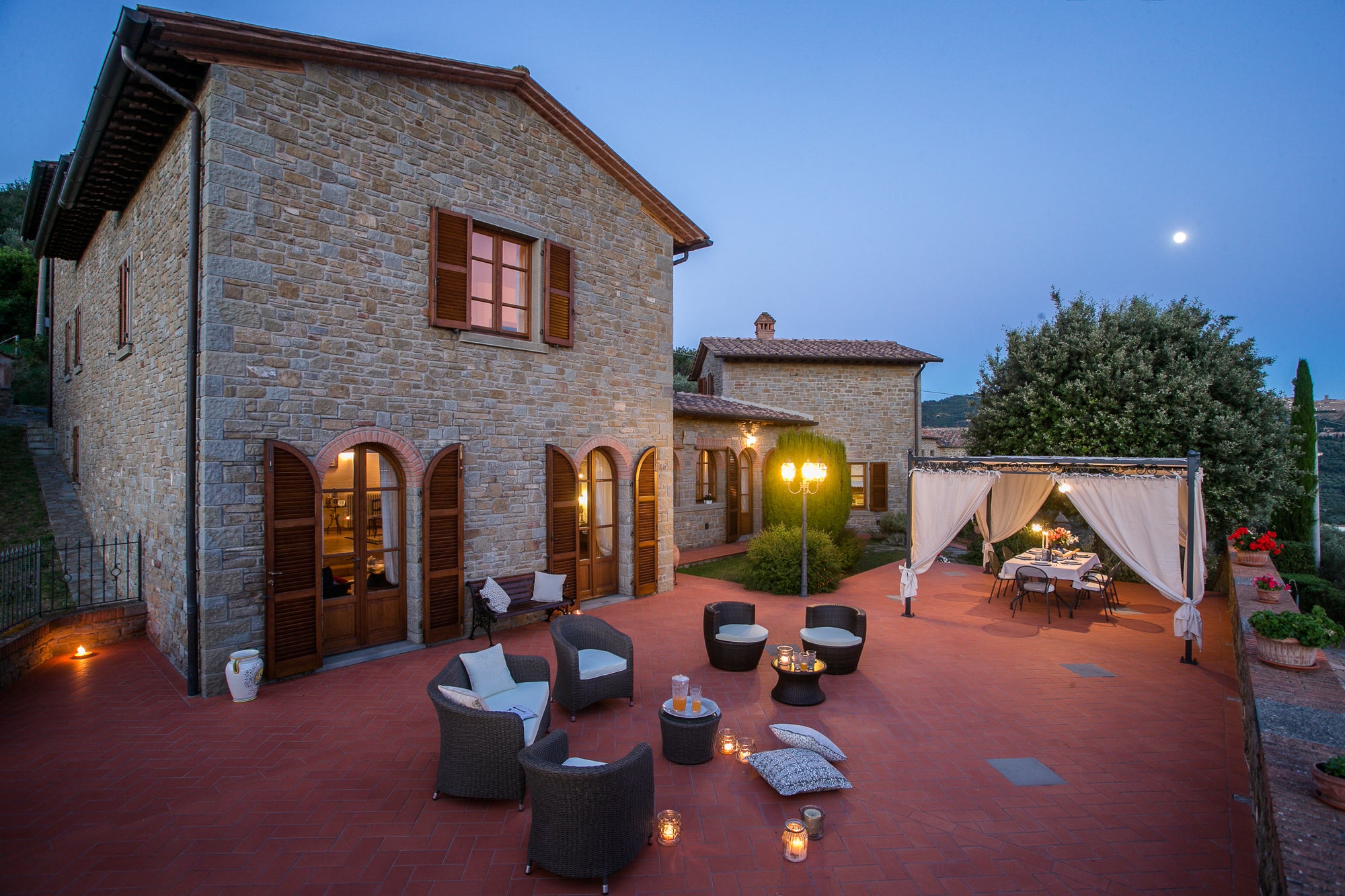 Corte Cortona - villa near Cortona sleeps 8