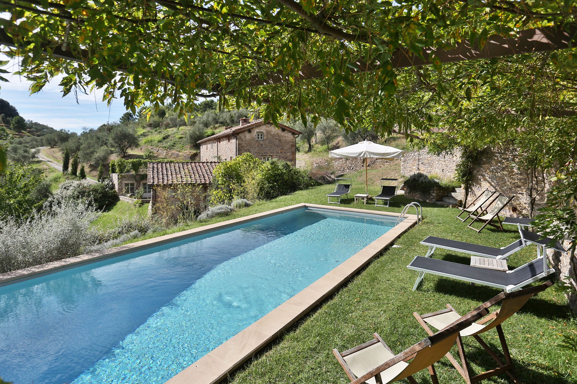Chiodo - tuscan villa for 10, near Lucca
