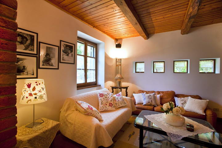 Cortona Foce - villa near Cortona sleeps up to 8