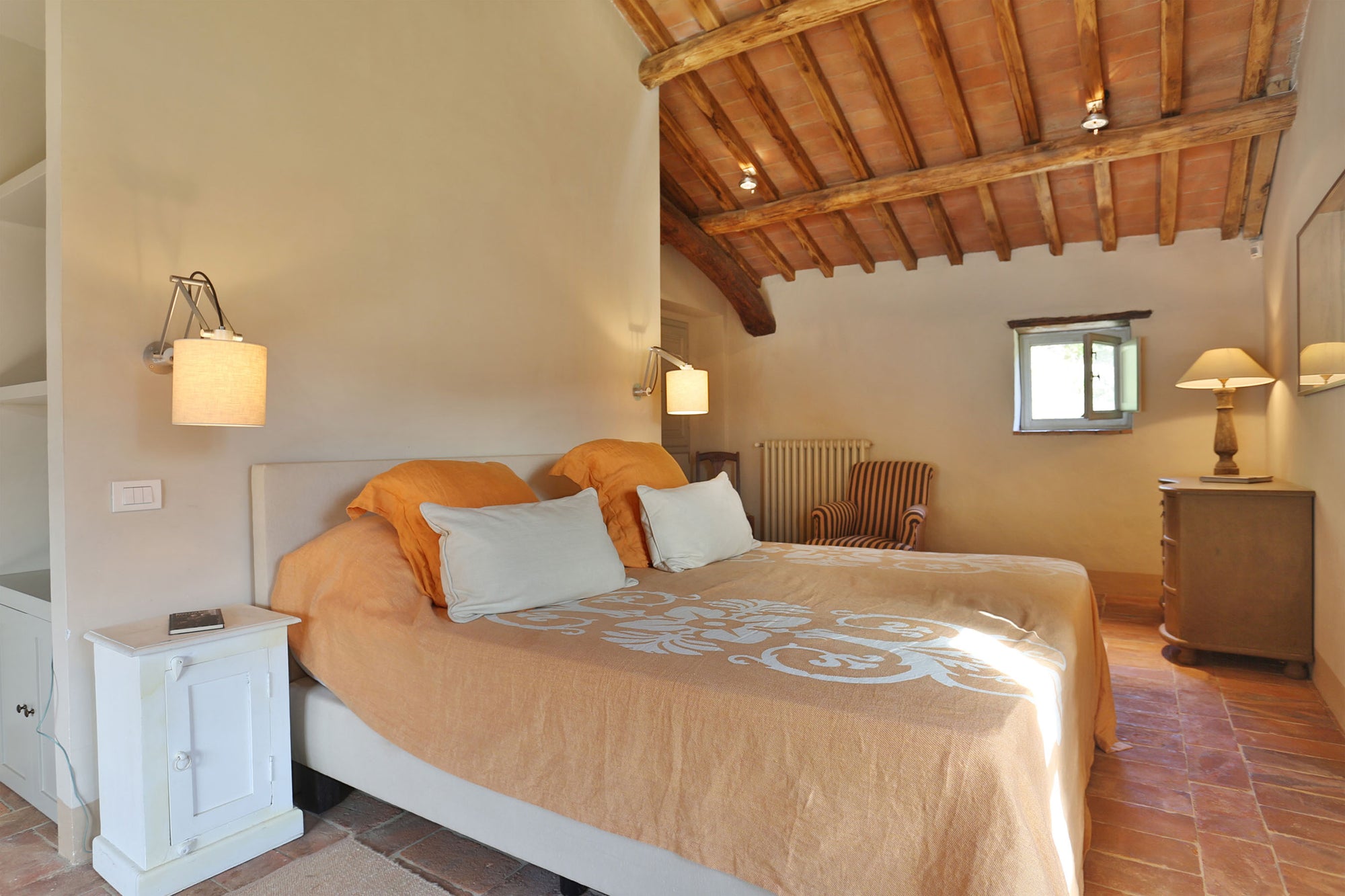 Chiodo - tuscan villa for 10, near Lucca