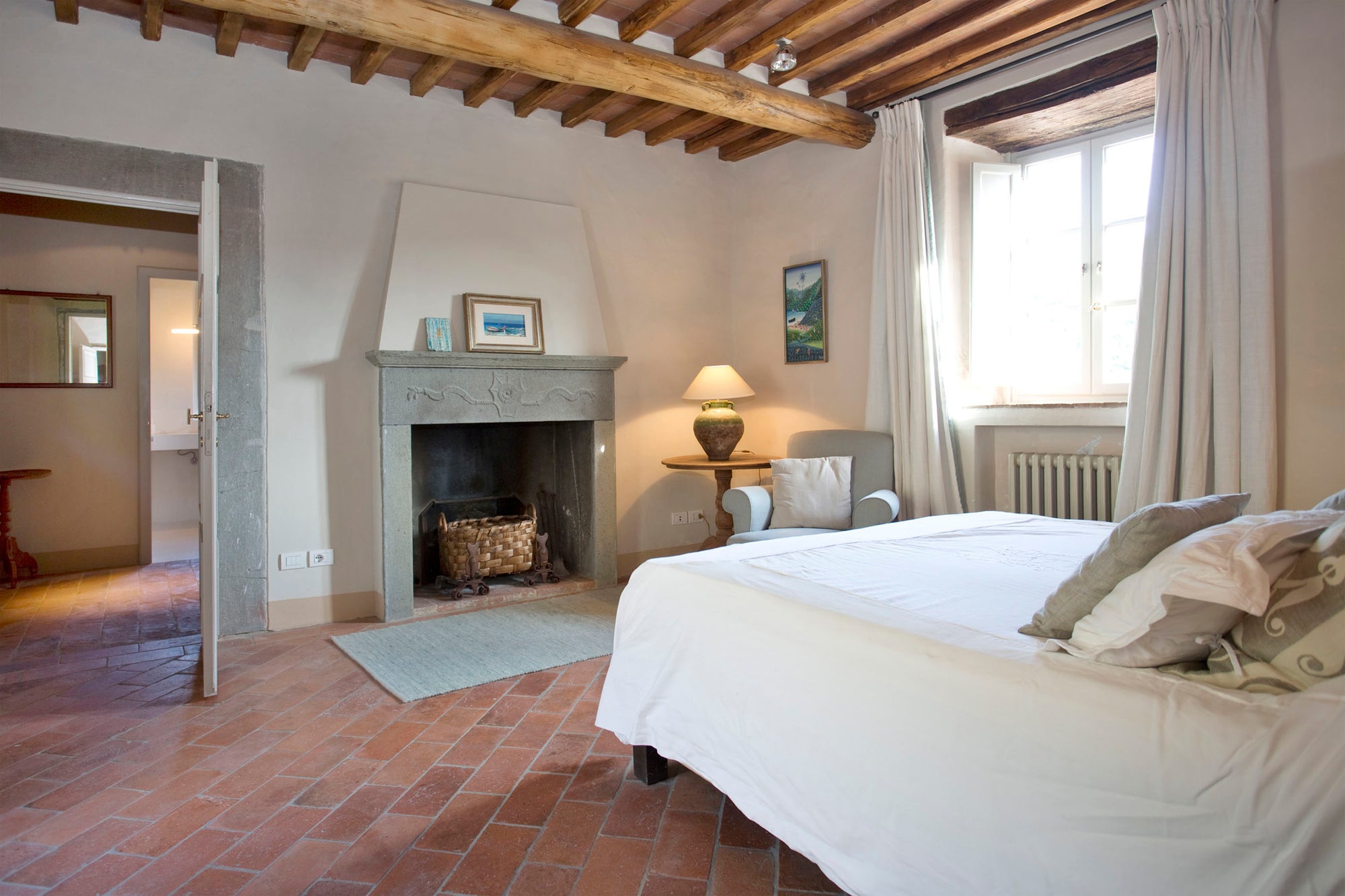 Chiodo - tuscan villa for 10, near Lucca
