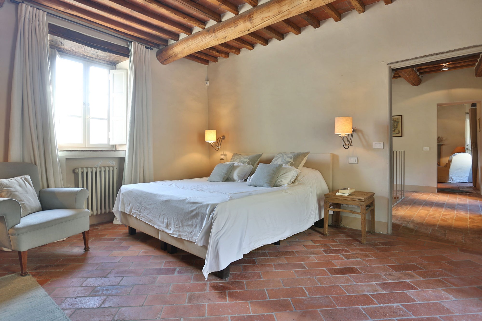 Chiodo - tuscan villa for 10, near Lucca