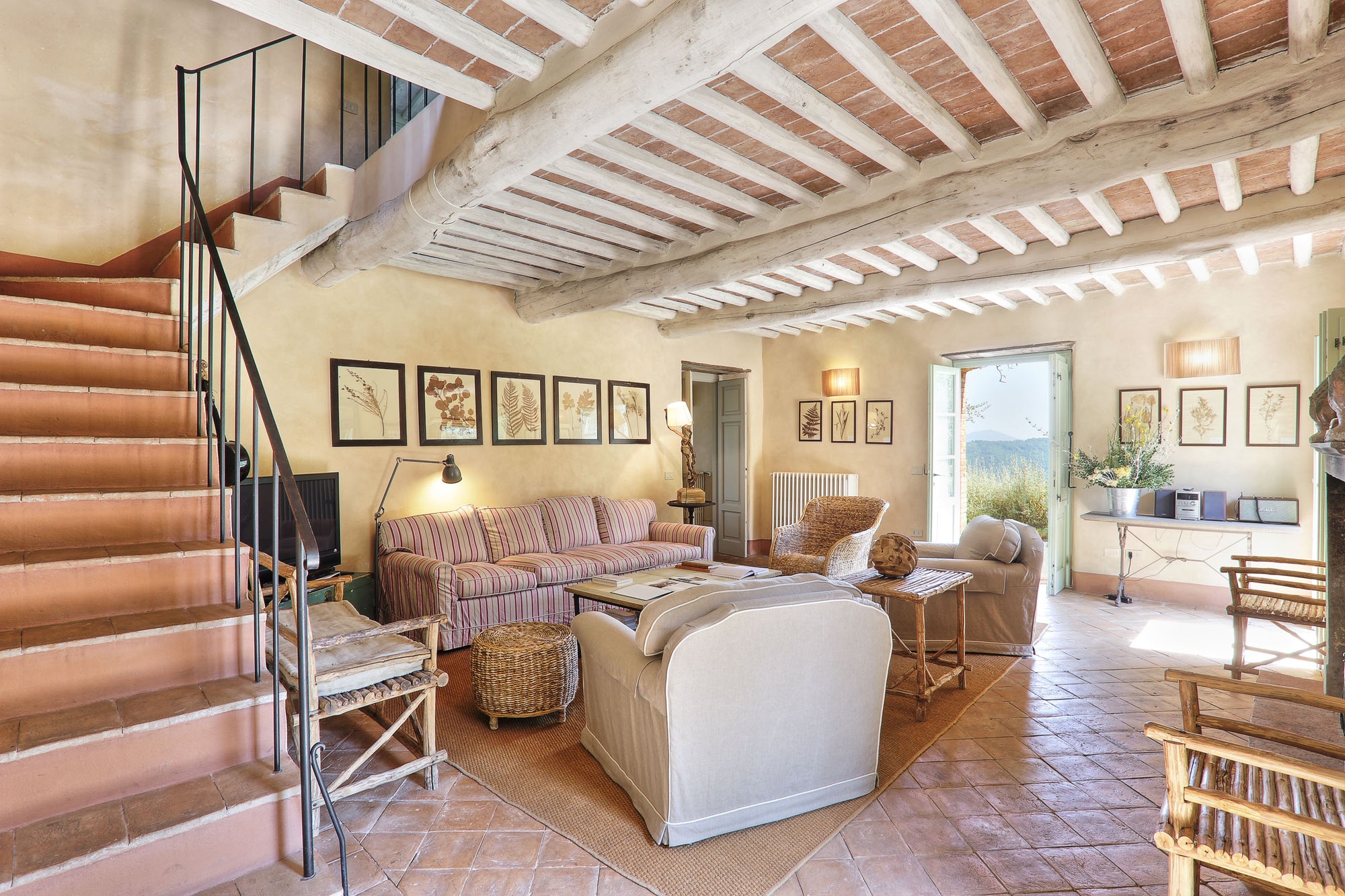 Sorgente - villa near Lucca sleep up to 10, 5 bedrooms, 6 bathrooms