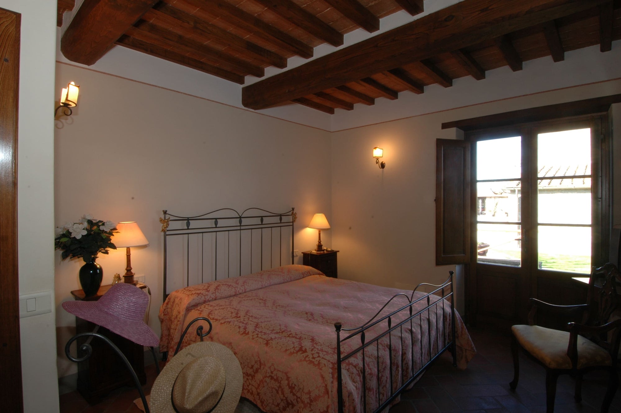 Podere Vittorio - beautiful agriturismo sleeps up to 25